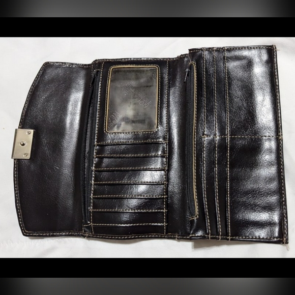 Kenneth Cole Wallet - Picture 5 of 7